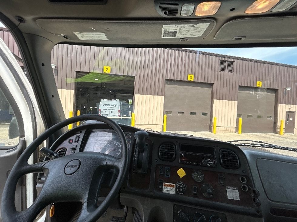 Medium Duty Box Truck-Light and Medium Duty Trucks-Freightliner-2020-M2-Warren-MI-224,452\n\t\tmiles-$ 46,000 - Image 18