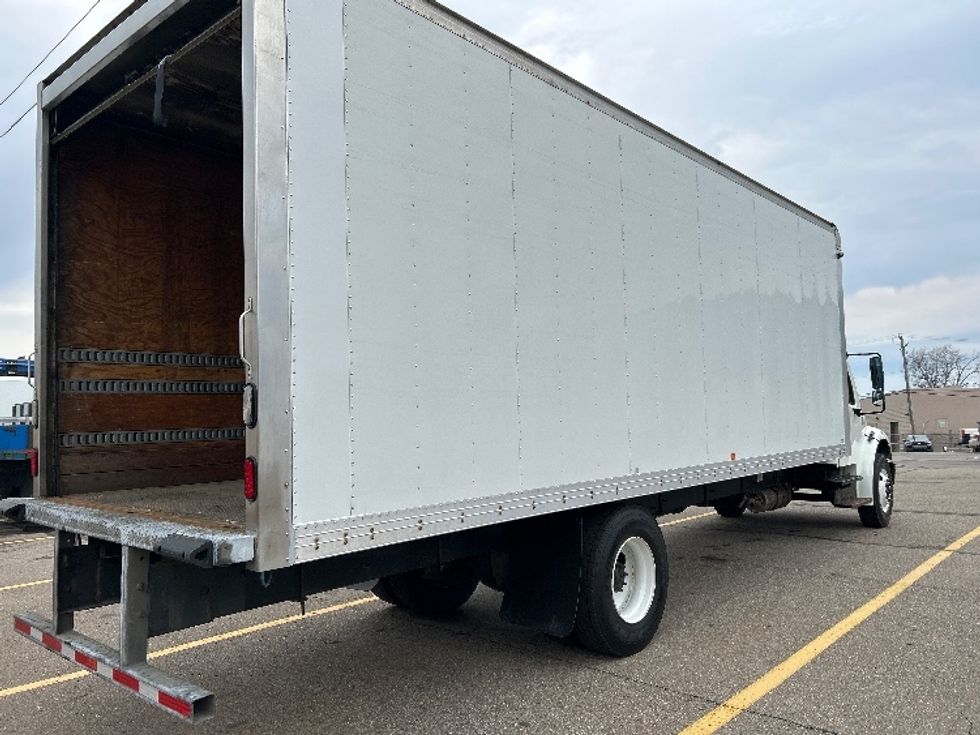 Medium Duty Box Truck-Light and Medium Duty Trucks-Freightliner-2020-M2-Warren-MI-252,003\n\t\tmiles-$ 30,750 - Image 13