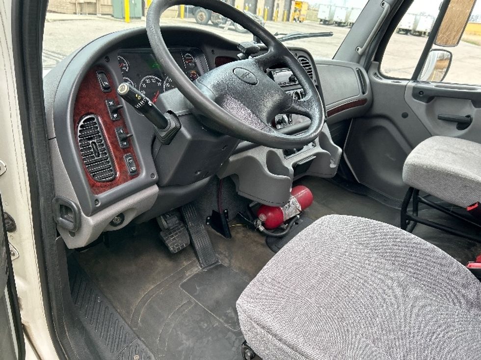 Medium Duty Box Truck-Light and Medium Duty Trucks-Freightliner-2020-M2-Warren-MI-252,003\n\t\tmiles-$ 30,750 - Image 18