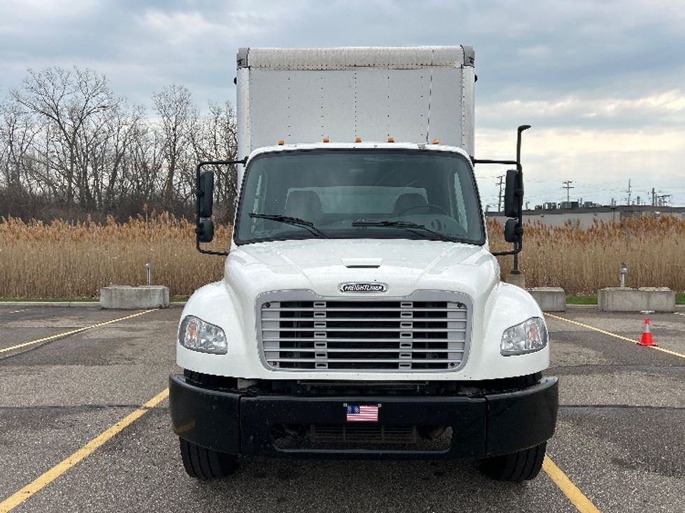 Medium Duty Box Truck-Light and Medium Duty Trucks-Freightliner-2020-M2-Warren-MI-252,003\n\t\tmiles-$ 30,750 - Image 2