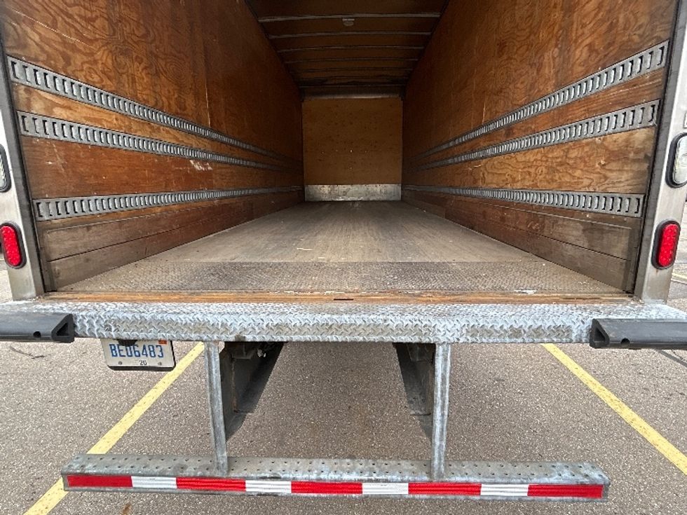 Medium Duty Box Truck-Light and Medium Duty Trucks-Freightliner-2020-M2-Warren-MI-252,003\n\t\tmiles-$ 30,750 - Image 5