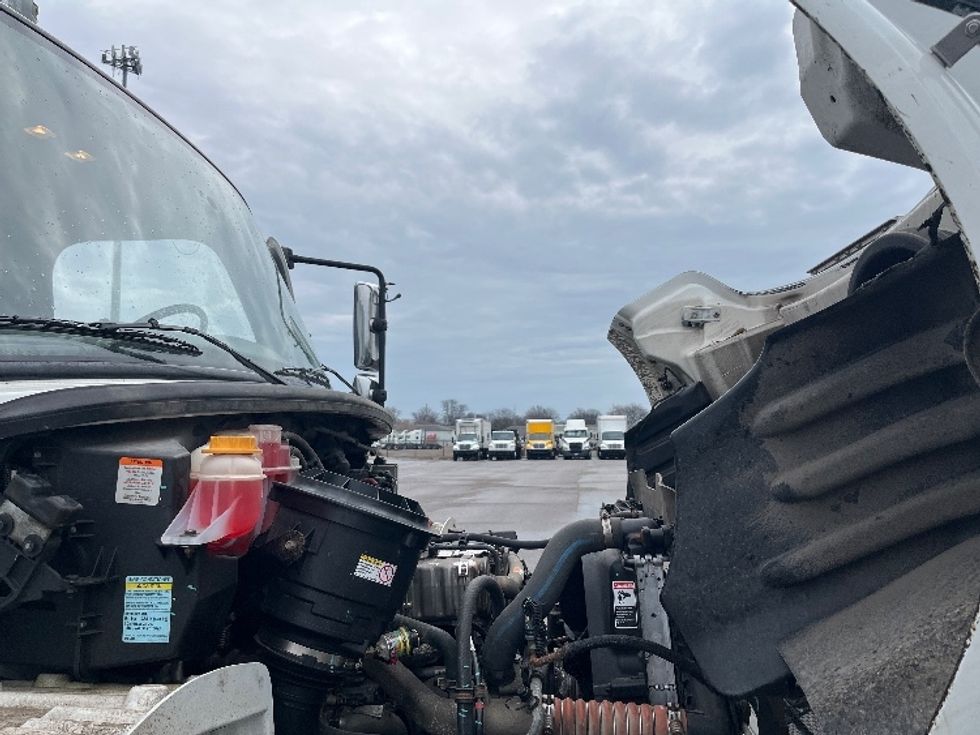 Medium Duty Box Truck-Light and Medium Duty Trucks-Freightliner-2020-M2-Warren-MI-266,058\n\t\tmiles-$ 47,000 - Image 23