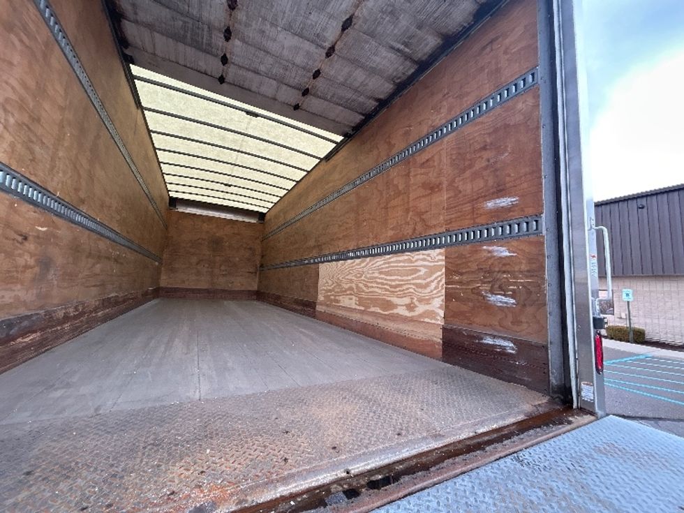 Medium Duty Box Truck-Light and Medium Duty Trucks-Freightliner-2020-M2-Warren-MI-266,100\n\t\tmiles-$ 28,500 - Image 12