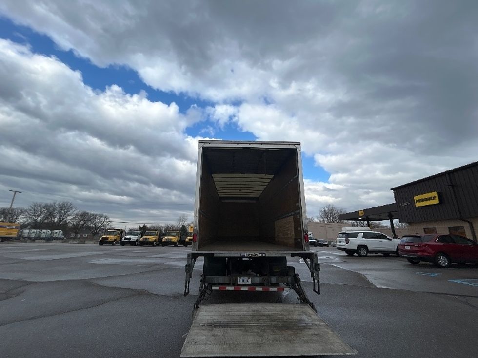 Medium Duty Box Truck-Light and Medium Duty Trucks-Freightliner-2020-M2-Warren-MI-266,100\n\t\tmiles-$ 28,500 - Image 8