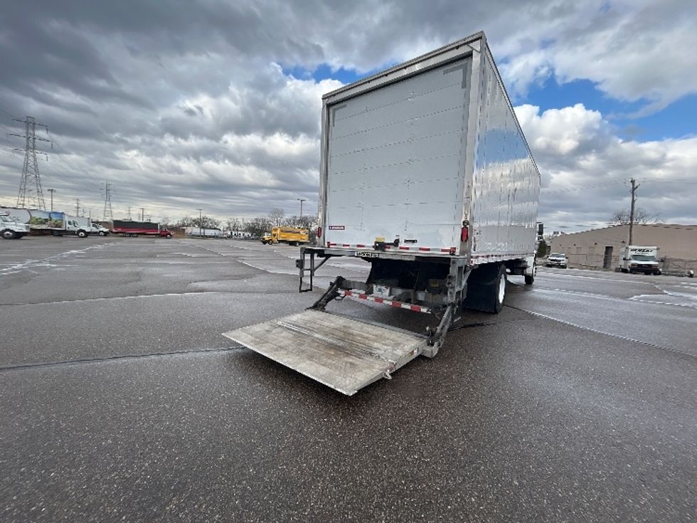 Medium Duty Box Truck-Light and Medium Duty Trucks-Freightliner-2020-M2-Warren-MI-266,100\n\t\tmiles-$ 28,500 - Image 9