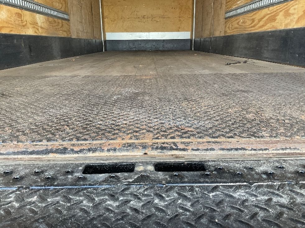 Medium Duty Box Truck-Light and Medium Duty Trucks-Freightliner-2020-M2-Warren-MI-71,096\n\t\tmiles-$ 61,250 - Image 10