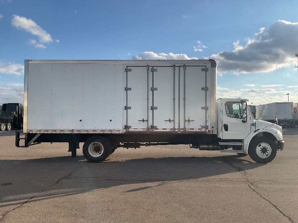 Medium Duty Box Truck-Light and Medium Duty Trucks-Freightliner-2020-M2-Warren-MI-71,096\n\t\tmiles-$ 61,250 - Image 15