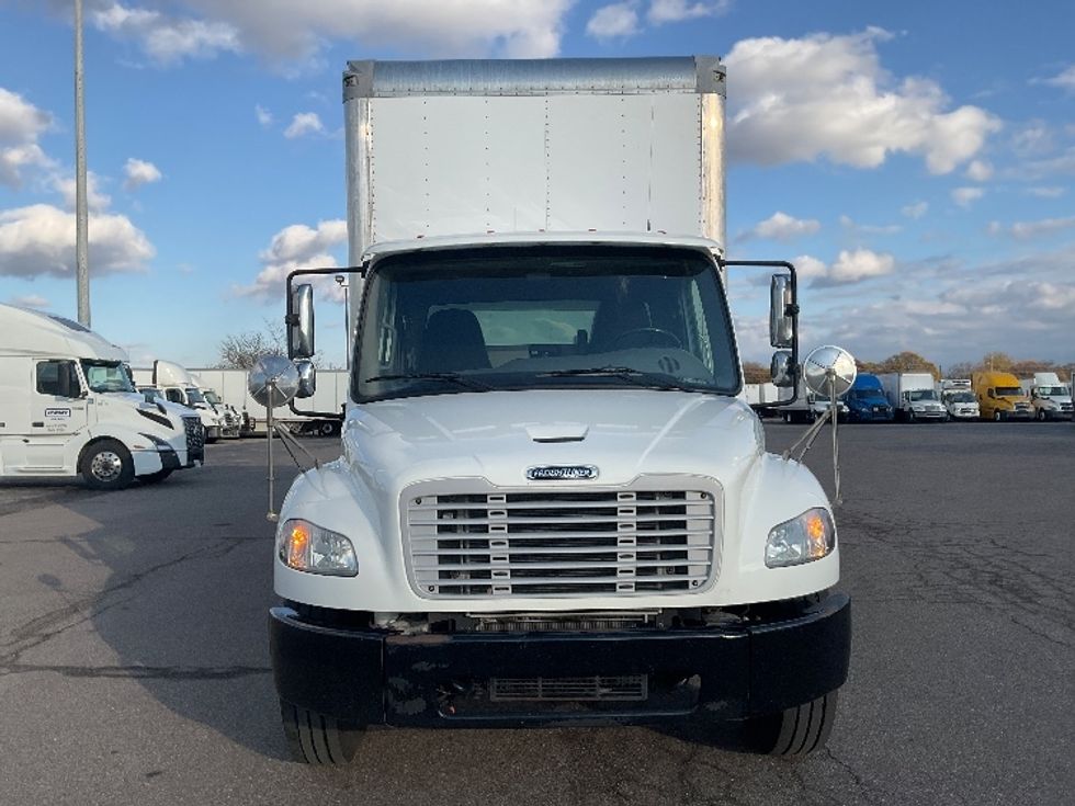 Medium Duty Box Truck-Light and Medium Duty Trucks-Freightliner-2020-M2-Warren-MI-71,096\n\t\tmiles-$ 61,250 - Image 2