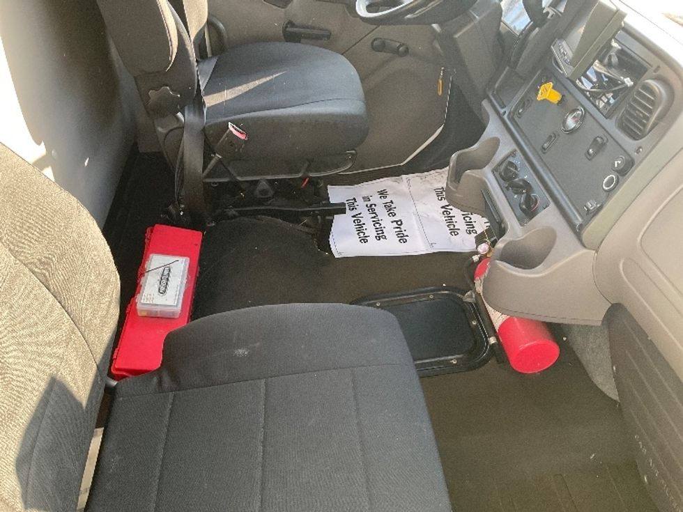 Medium Duty Box Truck-Light and Medium Duty Trucks-Freightliner-2020-M2-Warren-MI-71,096\n\t\tmiles-$ 61,250 - Image 22