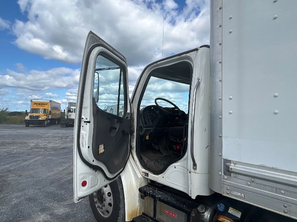 Medium Duty Box Truck-Light and Medium Duty Trucks-Freightliner-2020-M2-Watertown-NY-219,576\n\t\tmiles-$ 47,750 - Image 16