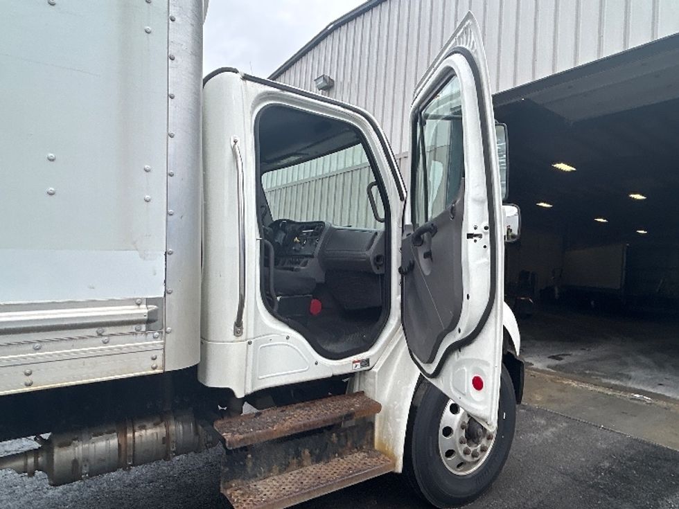 Medium Duty Box Truck-Light and Medium Duty Trucks-Freightliner-2020-M2-Watertown-NY-270,697\n\t\tmiles-$ 40,000 - Image 20