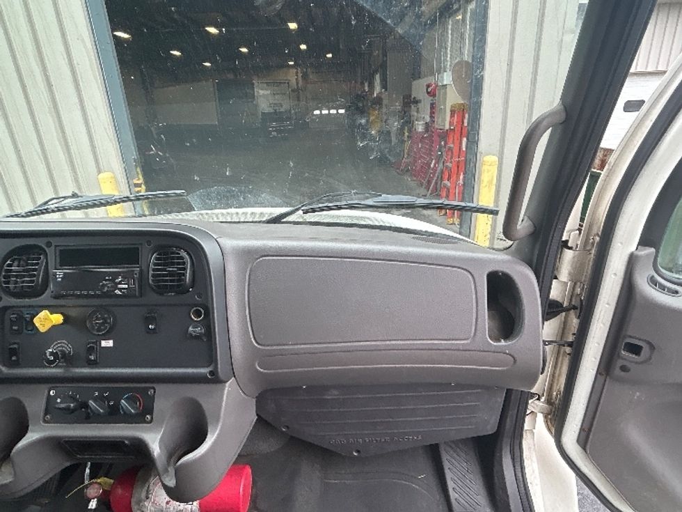 Medium Duty Box Truck-Light and Medium Duty Trucks-Freightliner-2020-M2-Watertown-NY-270,697\n\t\tmiles-$ 40,000 - Image 21