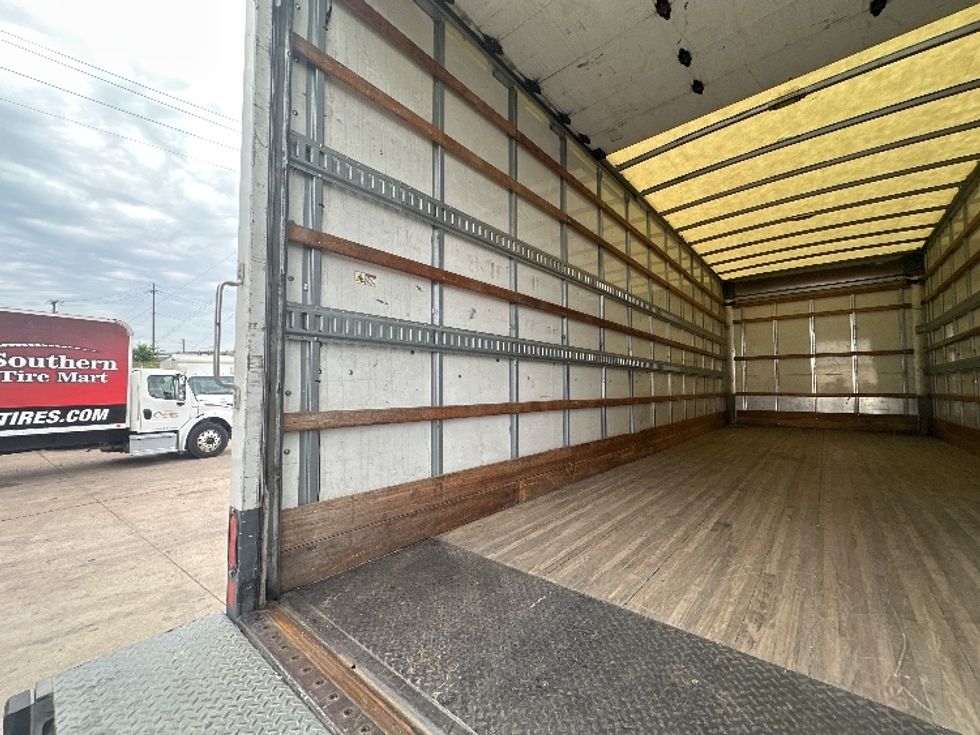 Medium Duty Box Truck-Light and Medium Duty Trucks-Freightliner-2020-M2-Waxahachie-TX-167,520\n\t\tmiles-$ 52,750 - Image 10