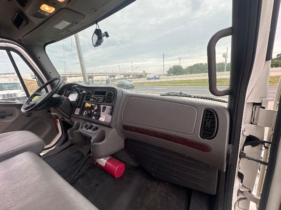 Medium Duty Box Truck-Light and Medium Duty Trucks-Freightliner-2020-M2-Waxahachie-TX-167,520\n\t\tmiles-$ 52,750 - Image 20
