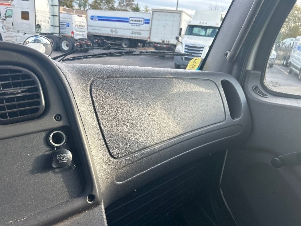 Medium Duty Box Truck-Light and Medium Duty Trucks-Freightliner-2020-M2-West Babylon-NY-107,670\n\t\tmiles-$ 61,250 - Image 21