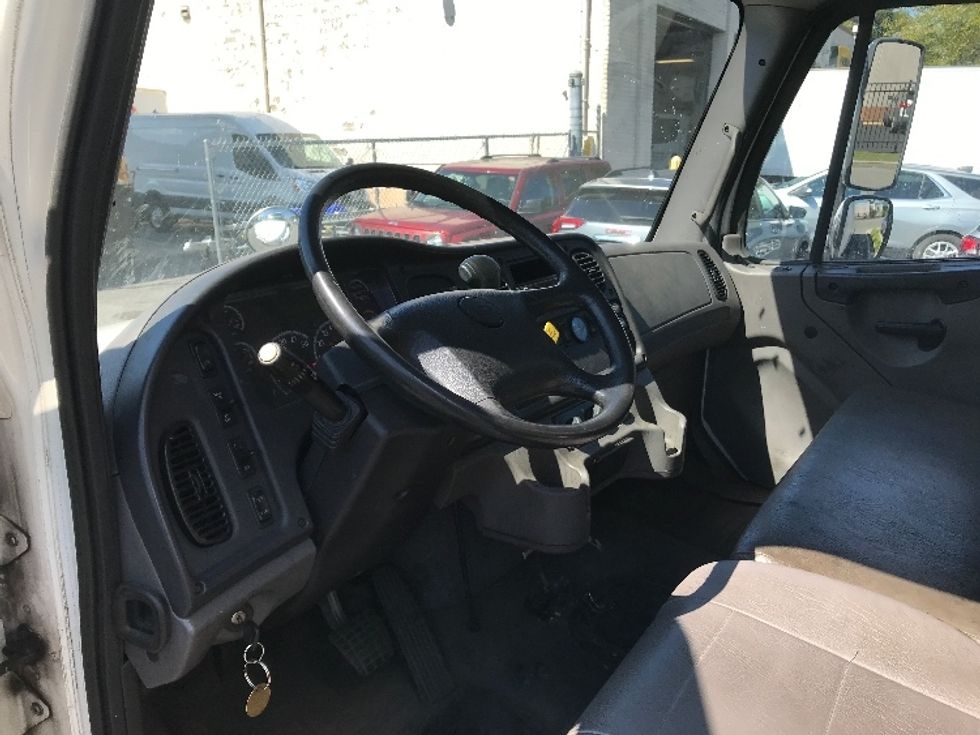 Medium Duty Box Truck-Light and Medium Duty Trucks-Freightliner-2020-M2-West Babylon-NY-166,656\n\t\tmiles-$ 38,500 - Image 17