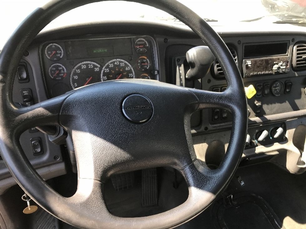 Medium Duty Box Truck-Light and Medium Duty Trucks-Freightliner-2020-M2-West Babylon-NY-166,656\n\t\tmiles-$ 38,500 - Image 18