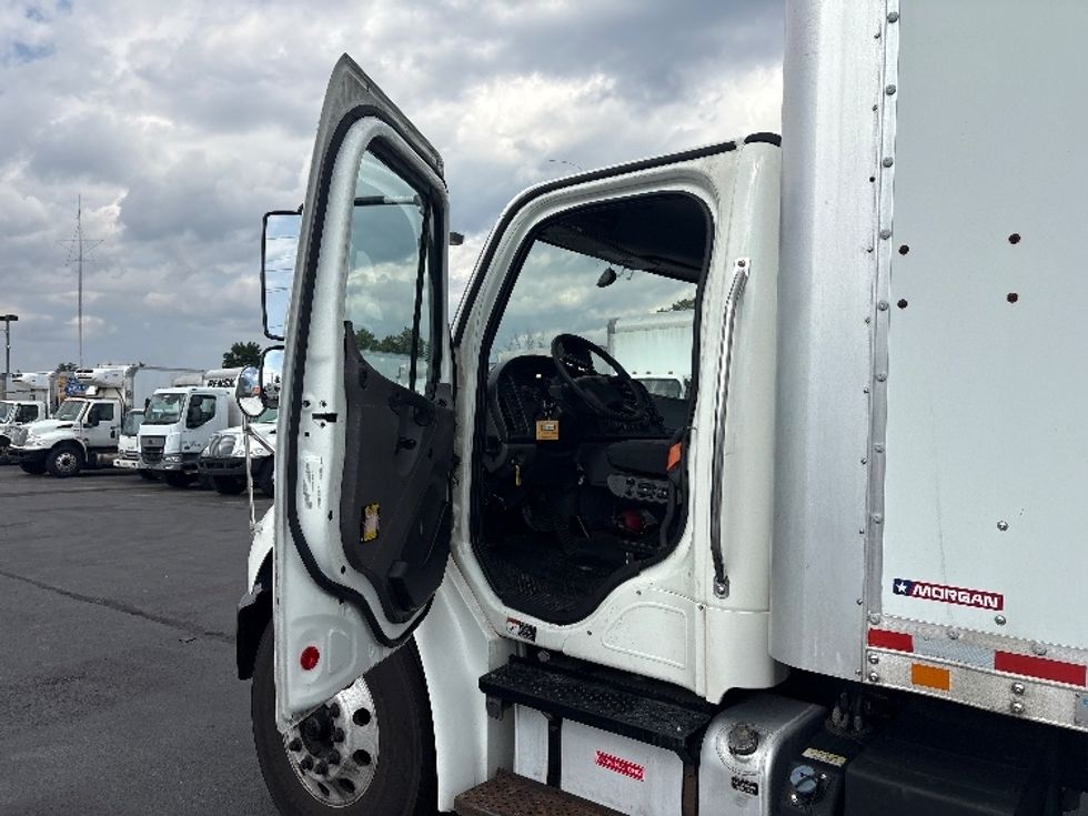 Medium Duty Box Truck-Light and Medium Duty Trucks-Freightliner-2020-M2-West Babylon-NY-219,466\n\t\tmiles-$ 41,500 - Image 16