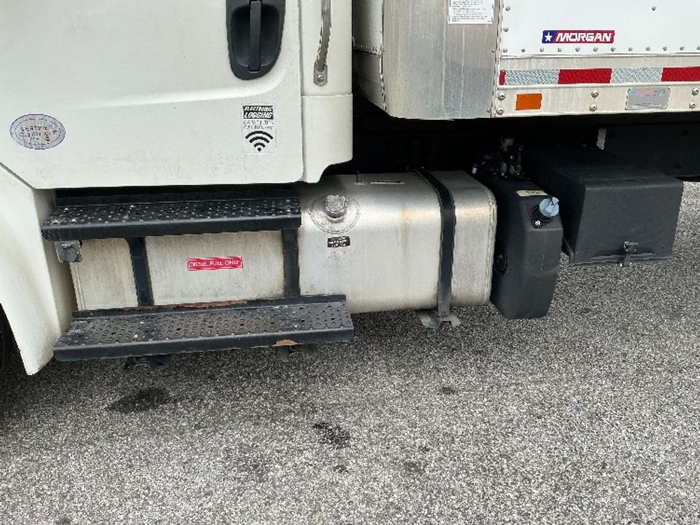 Medium Duty Box Truck-Light and Medium Duty Trucks-Freightliner-2020-M2-West Columbia-SC-300,749\n\t\tmiles-$ 33,750 - Image 25