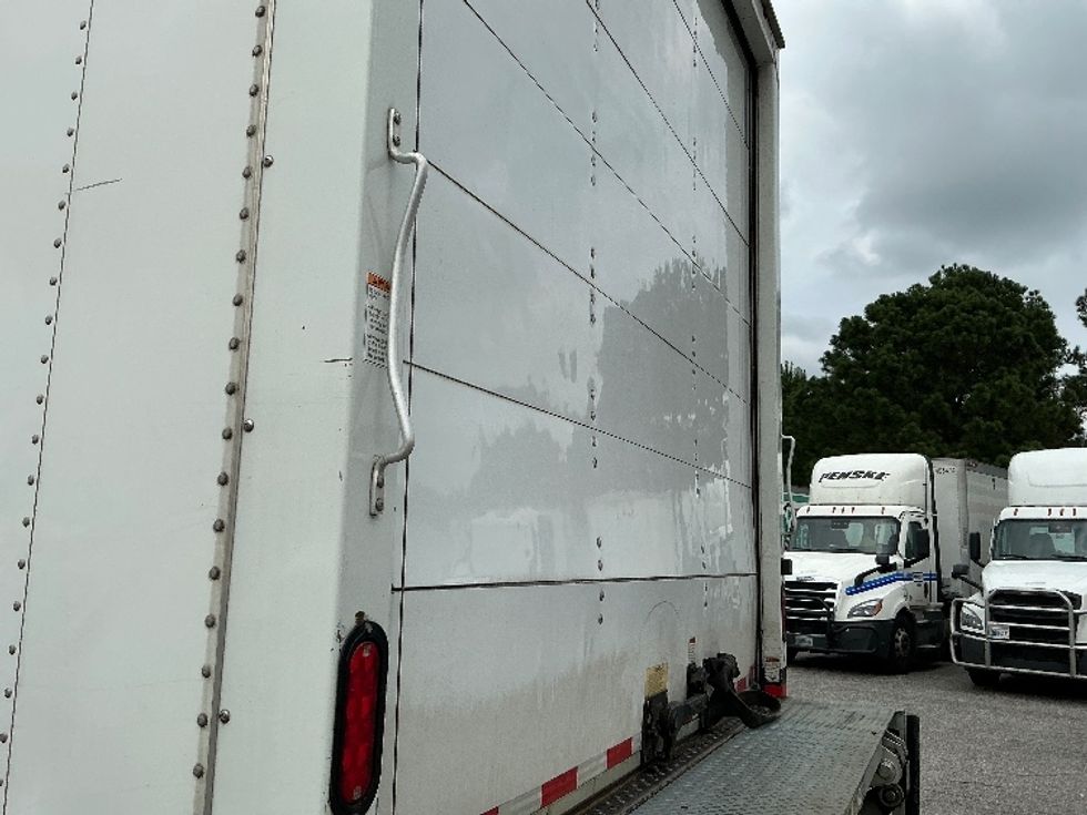 Medium Duty Box Truck-Light and Medium Duty Trucks-Freightliner-2020-M2-West Columbia-SC-300,749\n\t\tmiles-$ 33,750 - Image 28