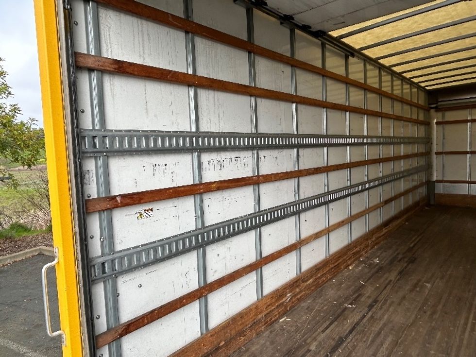 Medium Duty Box Truck-Light and Medium Duty Trucks-Freightliner-2020-M2-West Sacramento-CA-108,339\n\t\tmiles-$ 45,250 - Image 11