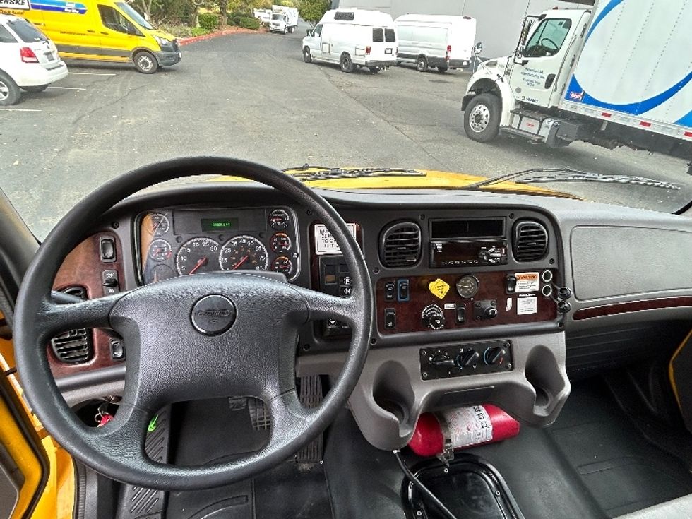 Medium Duty Box Truck-Light and Medium Duty Trucks-Freightliner-2020-M2-West Sacramento-CA-108,339\n\t\tmiles-$ 45,250 - Image 18