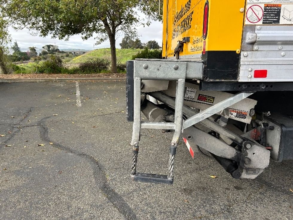 Medium Duty Box Truck-Light and Medium Duty Trucks-Freightliner-2020-M2-West Sacramento-CA-108,339\n\t\tmiles-$ 45,250 - Image 27