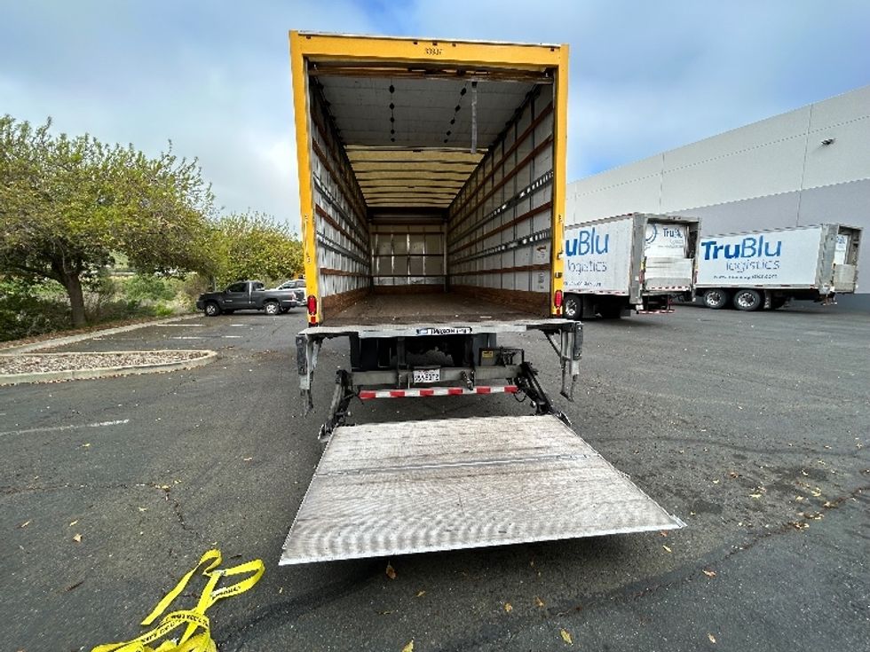 Medium Duty Box Truck-Light and Medium Duty Trucks-Freightliner-2020-M2-West Sacramento-CA-108,339\n\t\tmiles-$ 45,250 - Image 9