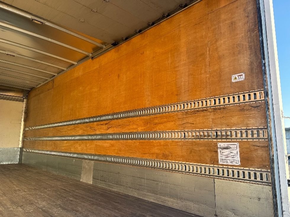 Medium Duty Box Truck-Light and Medium Duty Trucks-Freightliner-2020-M2-West Sacramento-CA-110,794\n\t\tmiles-$ 65,750 - Image 12