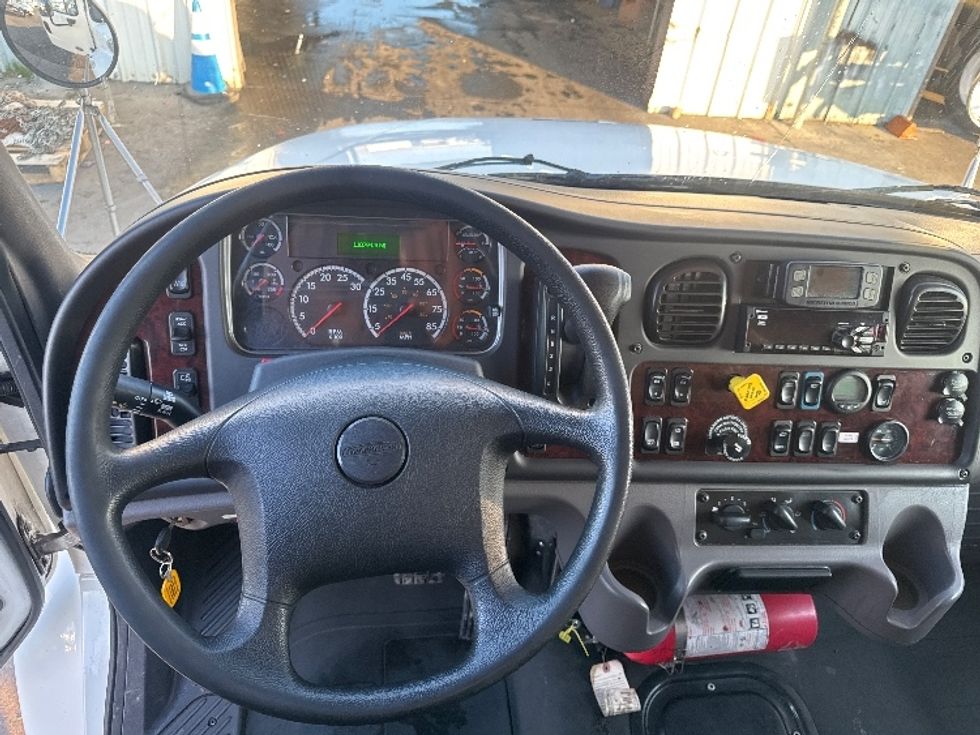 Medium Duty Box Truck-Light and Medium Duty Trucks-Freightliner-2020-M2-West Sacramento-CA-110,794\n\t\tmiles-$ 65,750 - Image 18