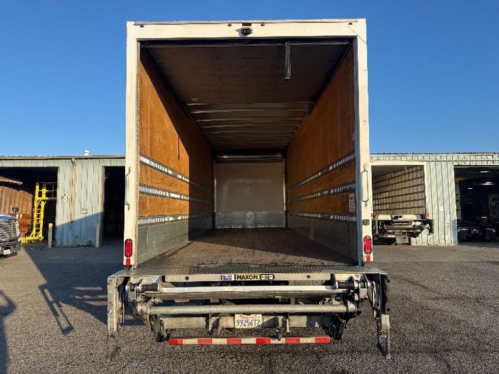Medium Duty Box Truck-Light and Medium Duty Trucks-Freightliner-2020-M2-West Sacramento-CA-110,794\n\t\tmiles-$ 65,750 - Image 8