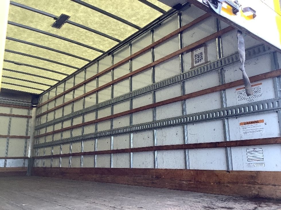 Medium Duty Box Truck-Light and Medium Duty Trucks-Freightliner-2020-M2-West Sacramento-CA-111,371\n\t\tmiles-$ 68,500 - Image 11