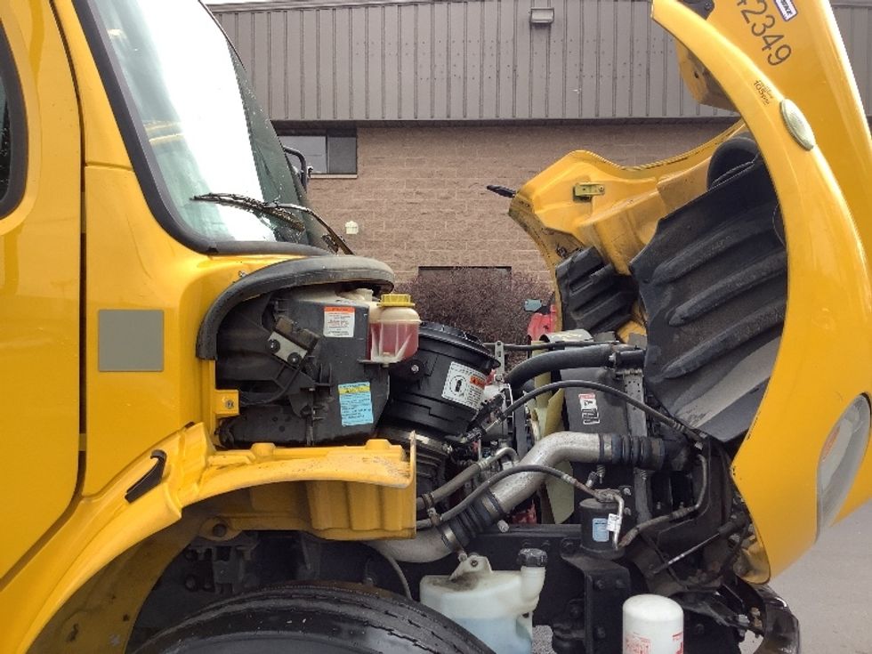Medium Duty Box Truck-Light and Medium Duty Trucks-Freightliner-2020-M2-West Sacramento-CA-111,371\n\t\tmiles-$ 68,500 - Image 22