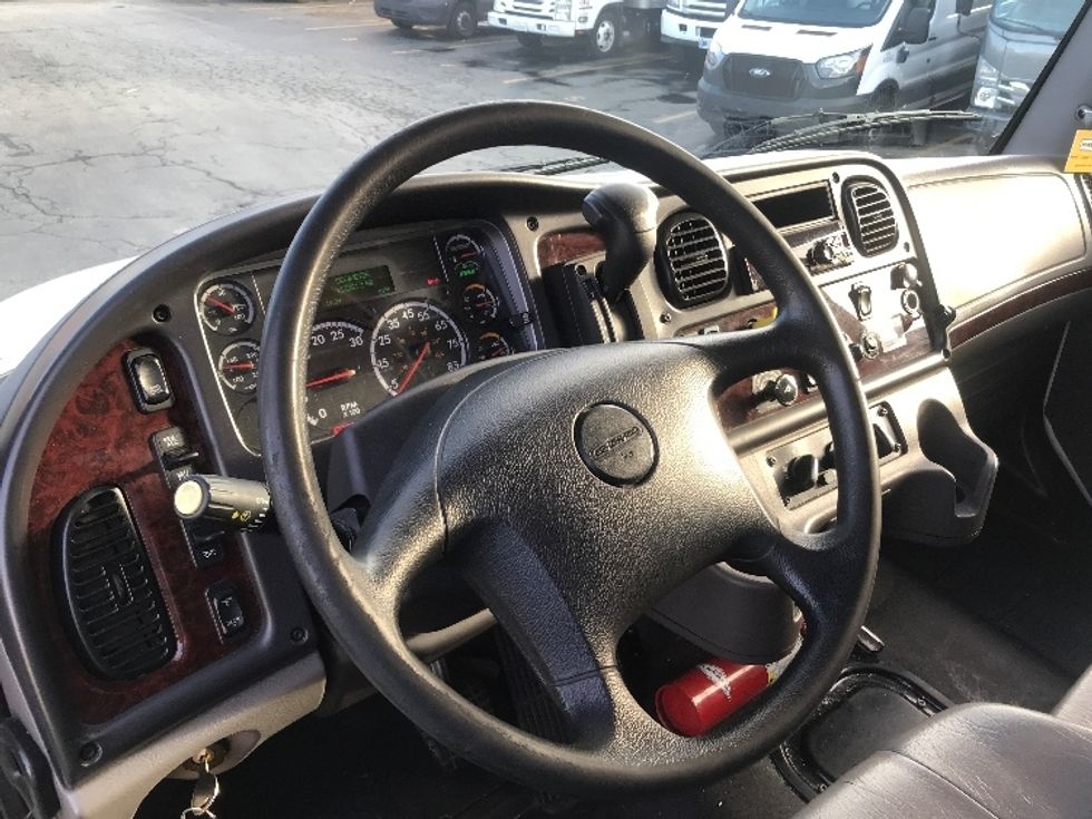 Medium Duty Box Truck-Light and Medium Duty Trucks-Freightliner-2020-M2-West Sacramento-CA-112,281\n\t\tmiles-$ 55,750 - Image 17