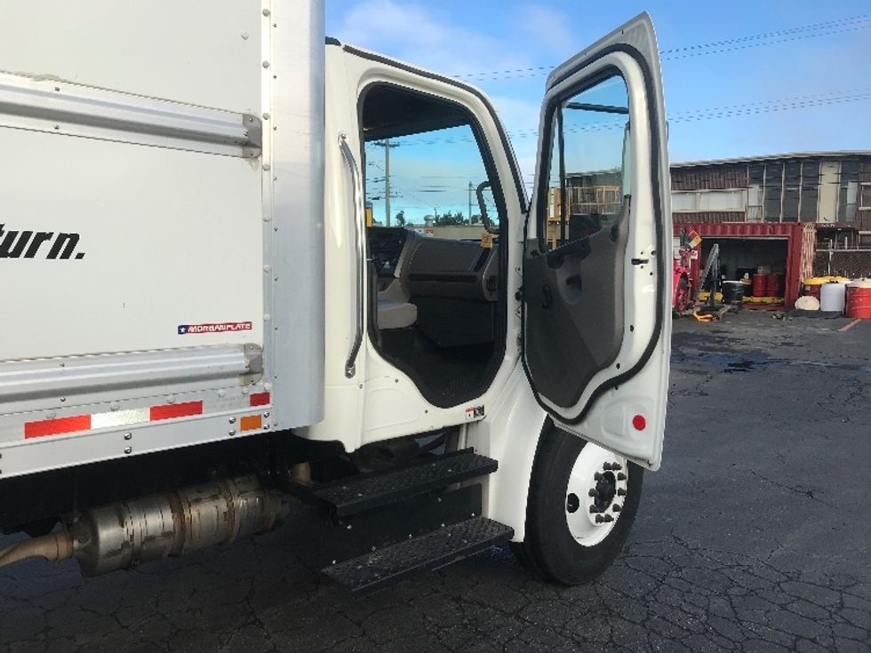 Medium Duty Box Truck-Light and Medium Duty Trucks-Freightliner-2020-M2-West Sacramento-CA-112,281\n\t\tmiles-$ 55,750 - Image 20