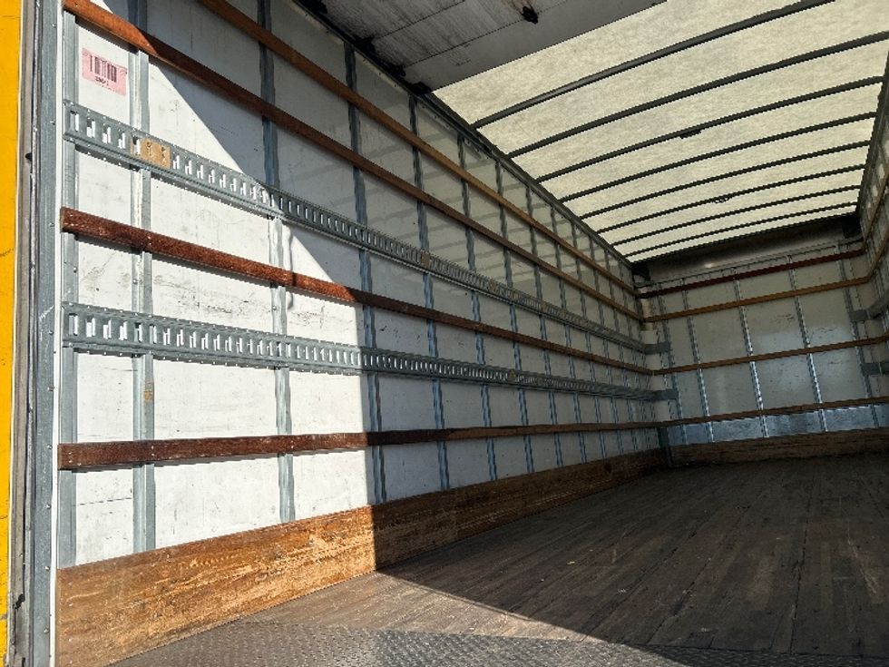 Medium Duty Box Truck-Light and Medium Duty Trucks-Freightliner-2020-M2-West Sacramento-CA-129,295\n\t\tmiles-$ 61,000 - Image 11