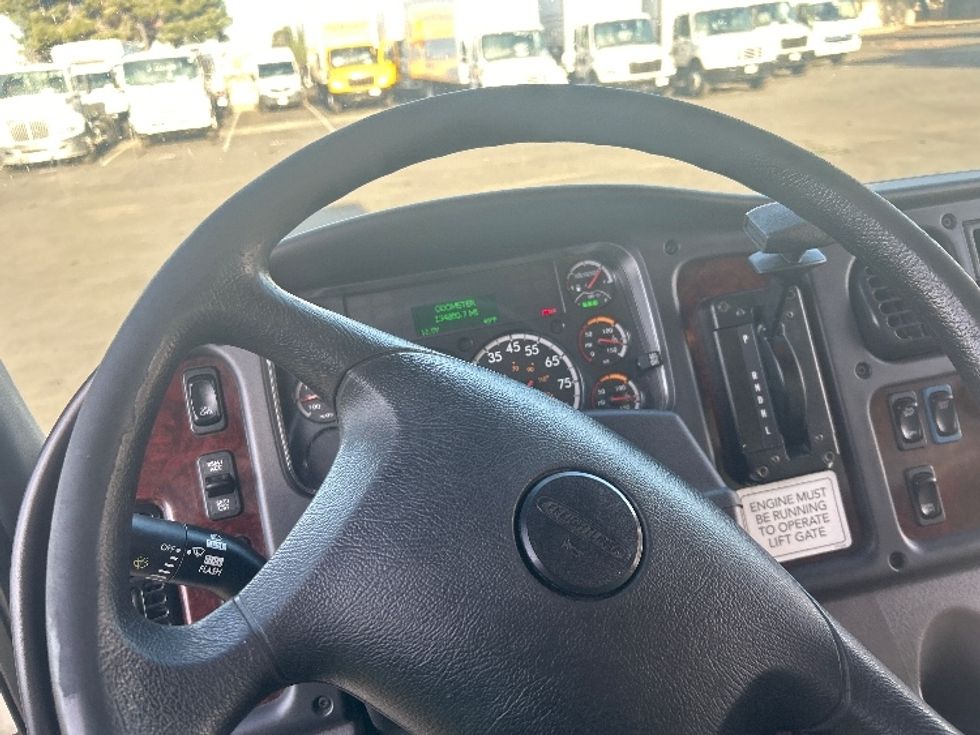 Medium Duty Box Truck-Light and Medium Duty Trucks-Freightliner-2020-M2-West Sacramento-CA-134,881\n\t\tmiles-$ 57,250 - Image 17