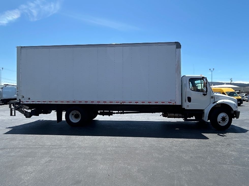 Medium Duty Box Truck-Light and Medium Duty Trucks-Freightliner-2020-M2-West Sacramento-CA-135,956\n\t\tmiles-$ 54,750 - Image 15