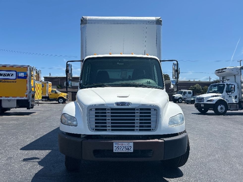 Medium Duty Box Truck-Light and Medium Duty Trucks-Freightliner-2020-M2-West Sacramento-CA-135,956\n\t\tmiles-$ 54,750 - Image 2