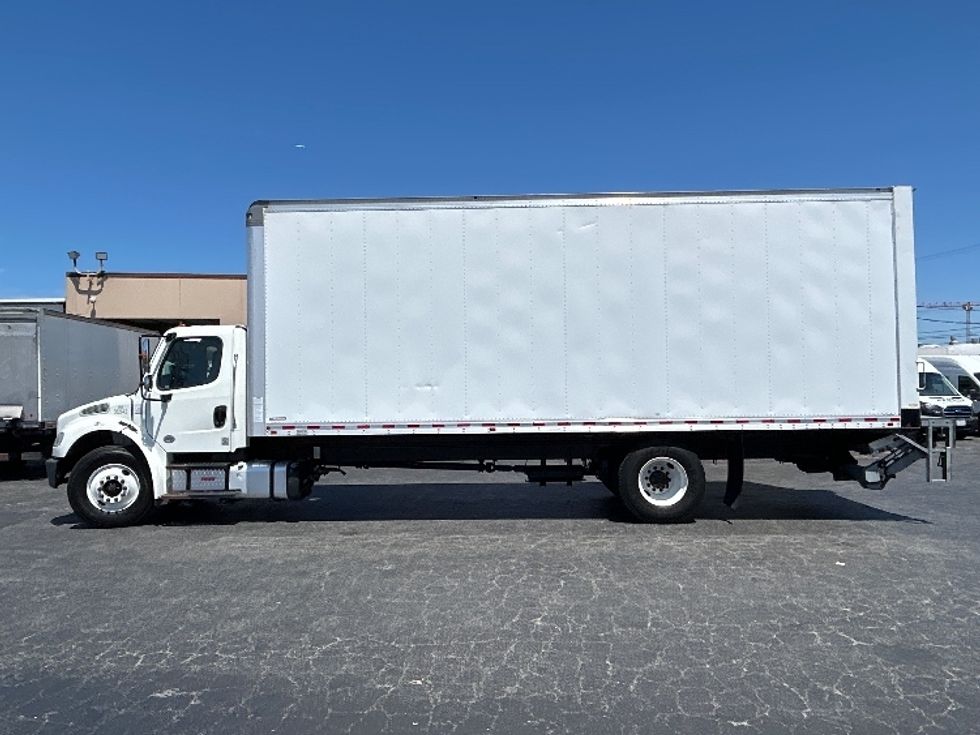 Medium Duty Box Truck-Light and Medium Duty Trucks-Freightliner-2020-M2-West Sacramento-CA-135,956\n\t\tmiles-$ 54,750 - Image 4