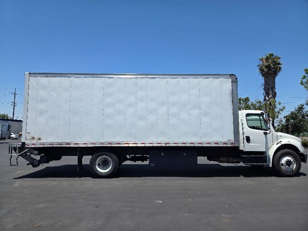 Medium Duty Box Truck-Light and Medium Duty Trucks-Freightliner-2020-M2-West Sacramento-CA-138,523\n\t\tmiles-$ 59,250 - Image 15