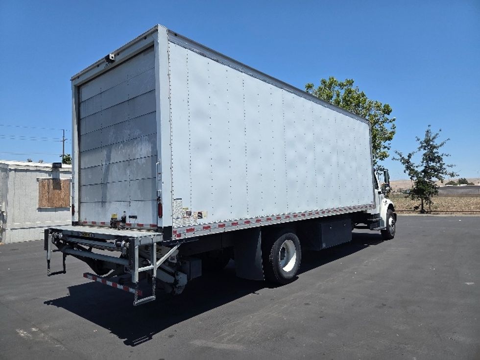 Medium Duty Box Truck-Light and Medium Duty Trucks-Freightliner-2020-M2-West Sacramento-CA-138,523\n\t\tmiles-$ 59,250 - Image 13