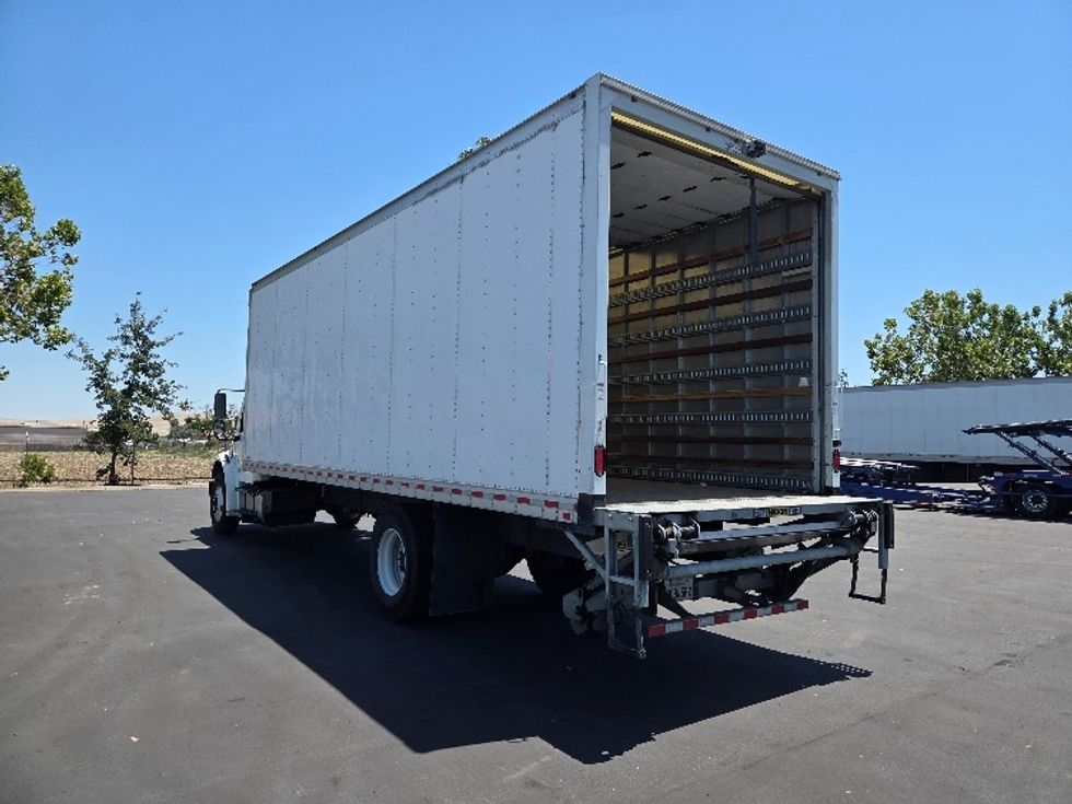 Medium Duty Box Truck-Light and Medium Duty Trucks-Freightliner-2020-M2-West Sacramento-CA-138,523\n\t\tmiles-$ 59,250 - Image 6