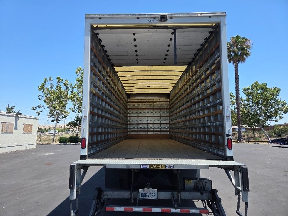Medium Duty Box Truck-Light and Medium Duty Trucks-Freightliner-2020-M2-West Sacramento-CA-138,523\n\t\tmiles-$ 59,250 - Image 8