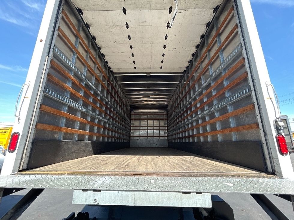 Medium Duty Box Truck-Light and Medium Duty Trucks-Freightliner-2020-M2-West Sacramento-CA-149,768\n\t\tmiles-$ 58,000 - Image 10