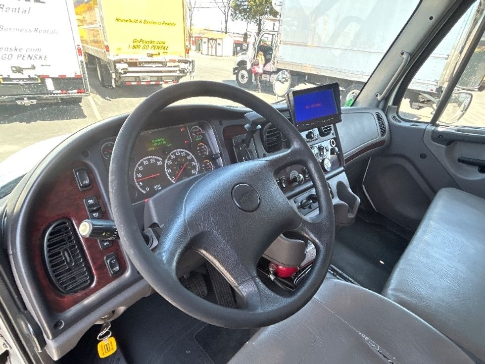 Medium Duty Box Truck-Light and Medium Duty Trucks-Freightliner-2020-M2-West Sacramento-CA-149,768\n\t\tmiles-$ 58,000 - Image 17