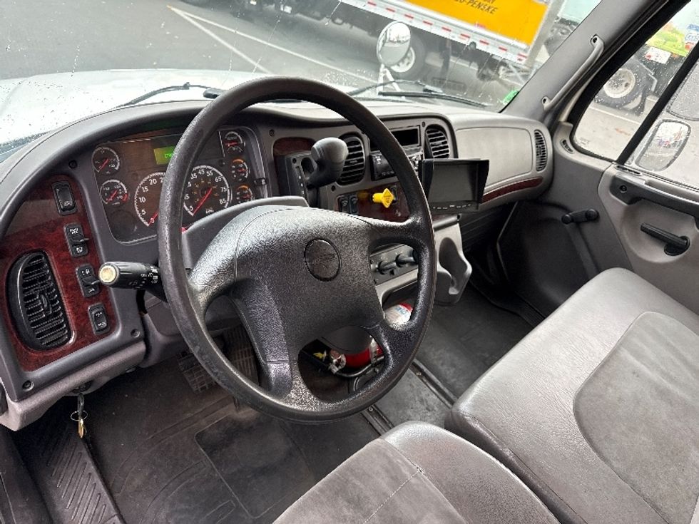 Medium Duty Box Truck-Light and Medium Duty Trucks-Freightliner-2020-M2-West Sacramento-CA-179,674\n\t\tmiles-$ 48,000 - Image 17