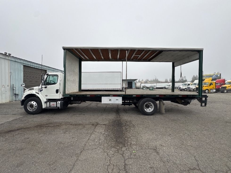 Medium Duty Box Truck-Light and Medium Duty Trucks-Freightliner-2020-M2-West Sacramento-CA-179,674\n\t\tmiles-$ 48,000 - Image 4
