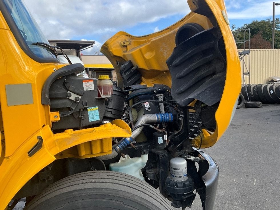 Medium Duty Box Truck-Light and Medium Duty Trucks-Freightliner-2020-M2-West Sacramento-CA-181,767\n\t\tmiles-$ 53,750 - Image 19