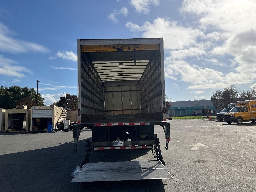 Medium Duty Box Truck-Light and Medium Duty Trucks-Freightliner-2020-M2-West Sacramento-CA-181,767\n\t\tmiles-$ 53,750 - Image 6